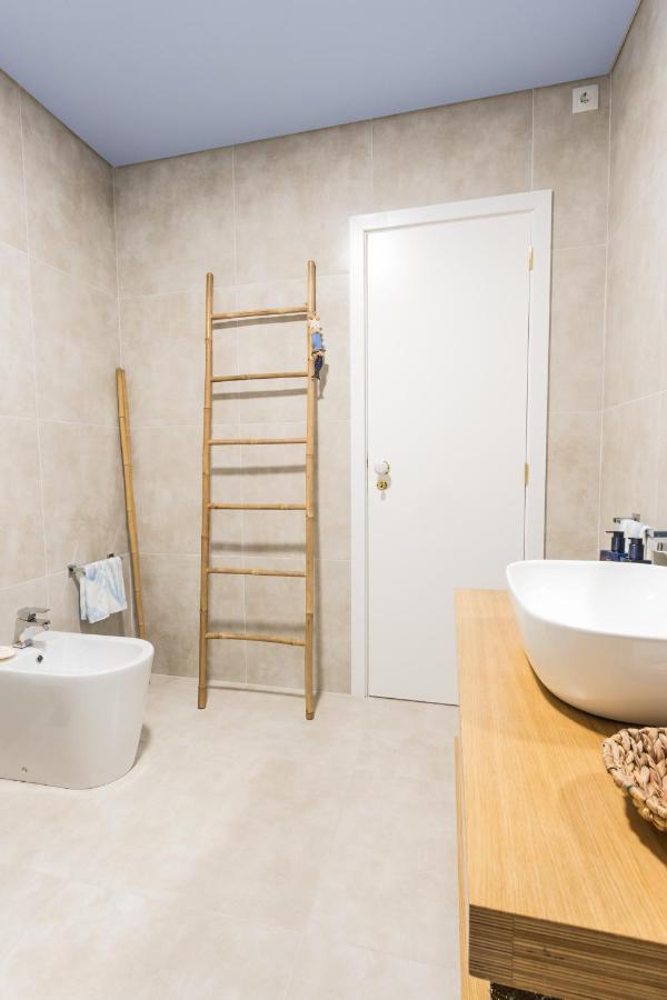 Coast Way Beach House Моледу Экстерьер фото